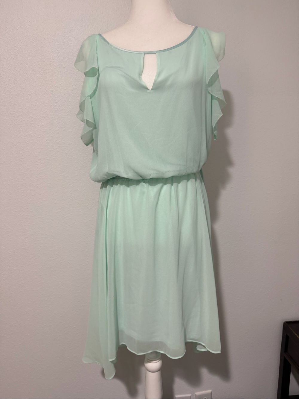White House Black Market Mint Green Chiffon Midi Dress